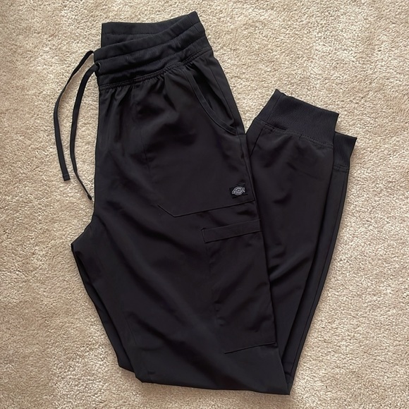 Dickies 6 Pocket Drawstring Jogger Scrub Pants - Picture 1 of 12